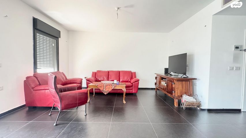 דירה, הרא"ז 11, א' / צפון מזרח העיר, רחובות