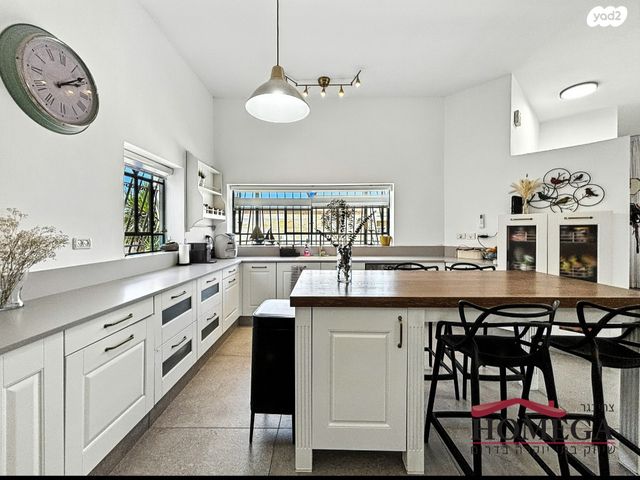 בית פרטי/ קוטג', מיתר / כרמית