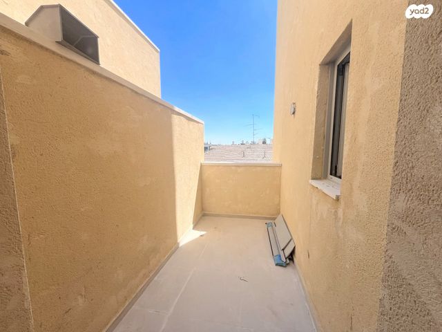 דירה, הל"ה 34, קטמון הישנה, ירושלים