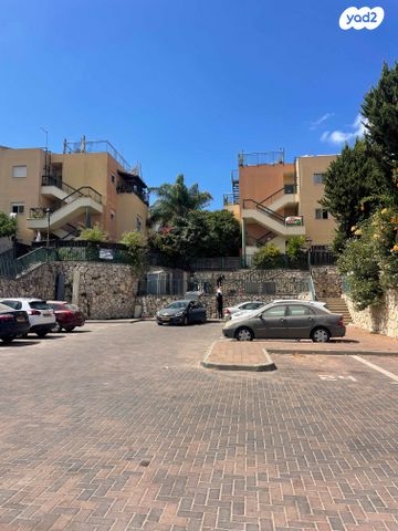 דירה, נחלת בנימינה, בנימינה גבעת עדה