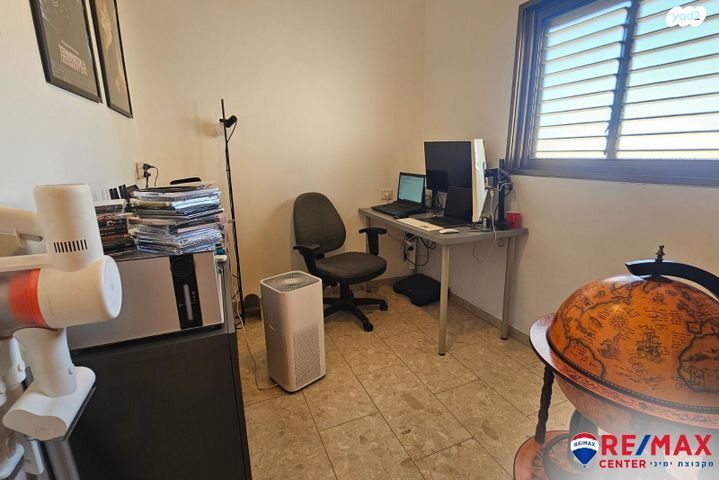 דירה, פרופ' נחום, כצנלסון, ראשון לציון