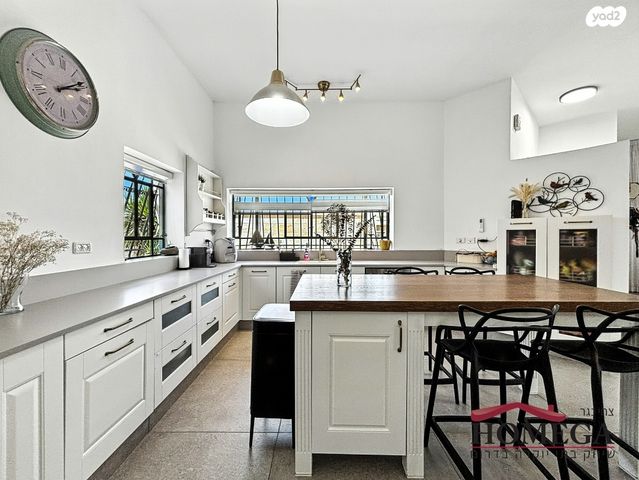 בית פרטי/ קוטג', מיתר / כרמית