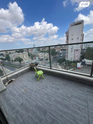 גג/ פנטהאוז, שדרות קק"ל, המחנה הצבאי, קרית מלאכי