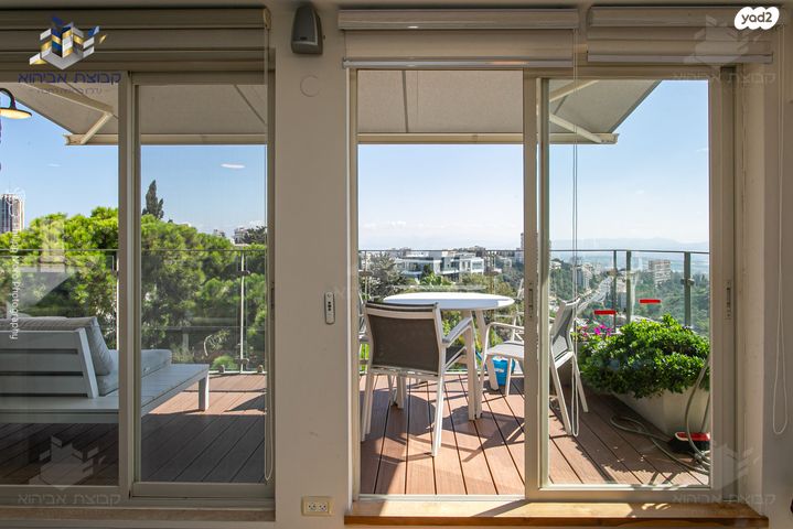 גג/ פנטהאוז, חיפה