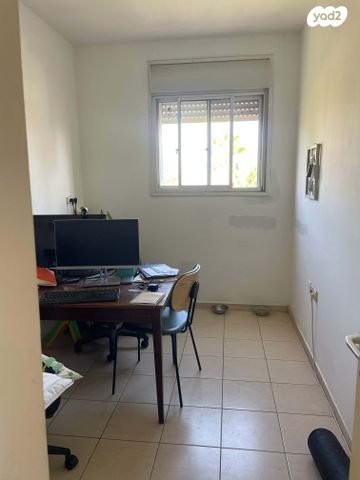 דירה, נחלת בנימינה, בנימינה גבעת עדה