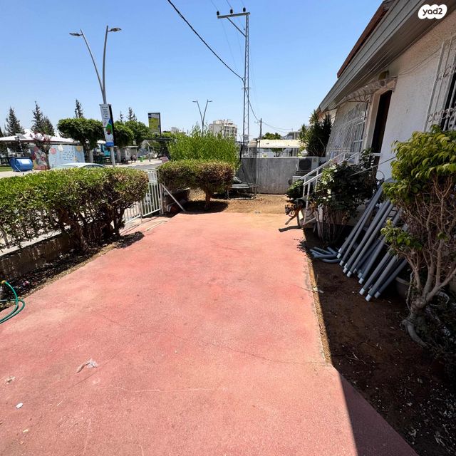 בית פרטי/ קוטג', שדרות דוד בן גוריון, המ"ג, קרית מלאכי