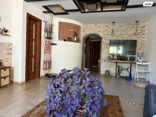 בית פרטי/ קוטג', דוד אלרואי 8, נווה מנחם, באר שבע