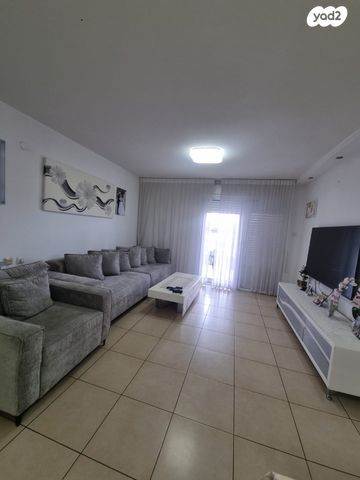 דירה, האיילון 15, גני יער, לוד