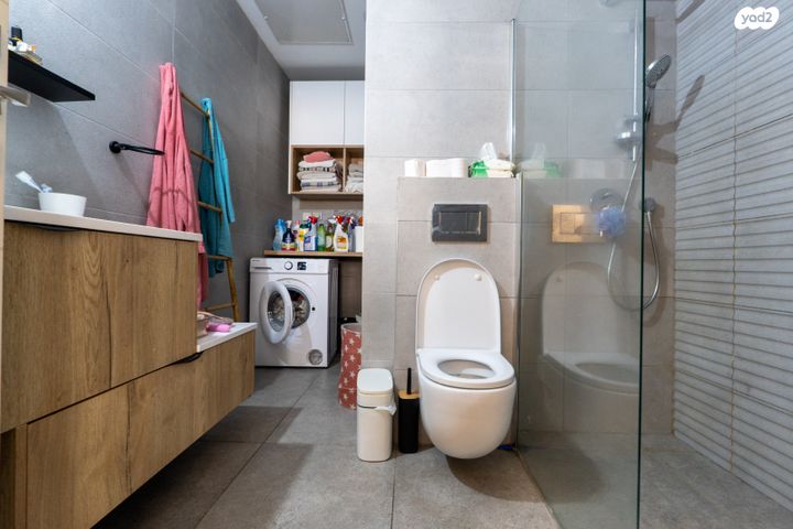 דירת גן, יהושע חנקין, אגרובנק, חולון