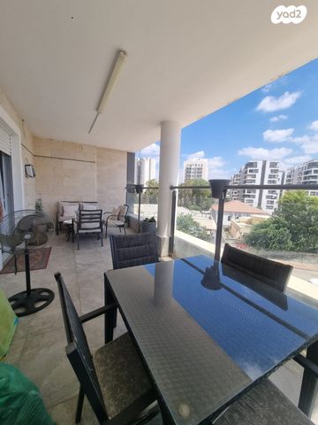 דירה, האיילון 15, גני יער, לוד