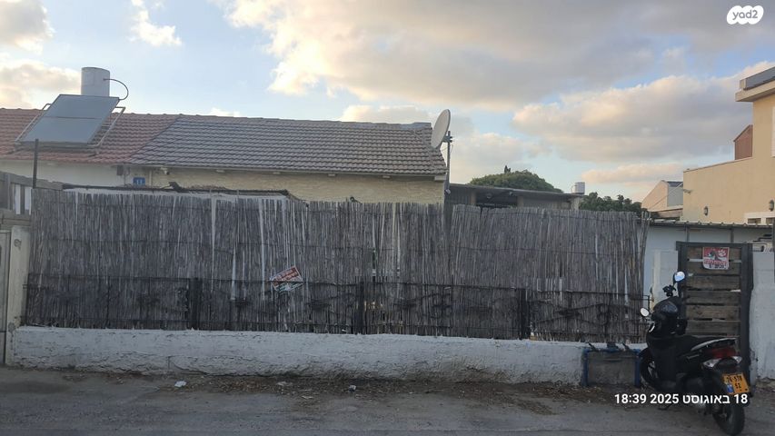 דו משפחתי, נווה חיים, חדרה