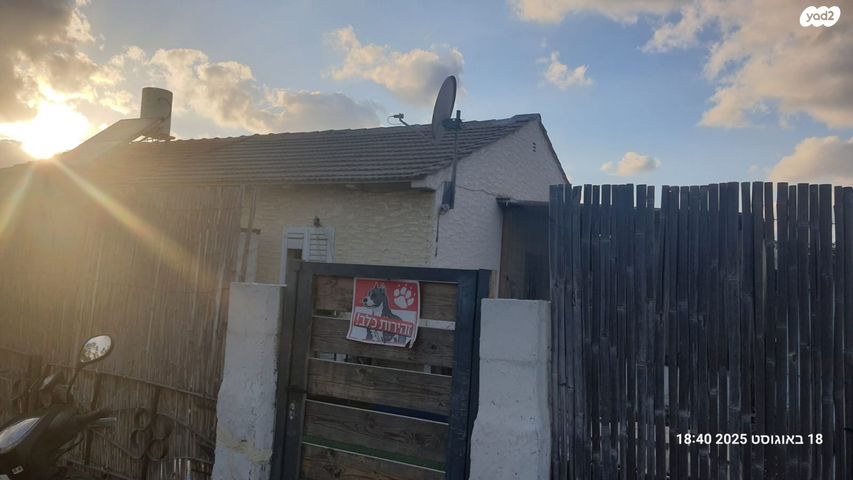 דו משפחתי, נווה חיים, חדרה