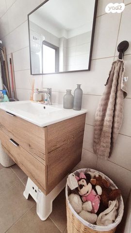 דירה, האורנים, פרדס חנה כרכור