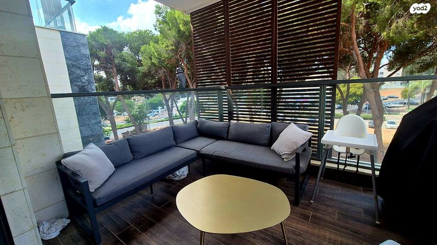 דירה, האורנים, פרדס חנה כרכור