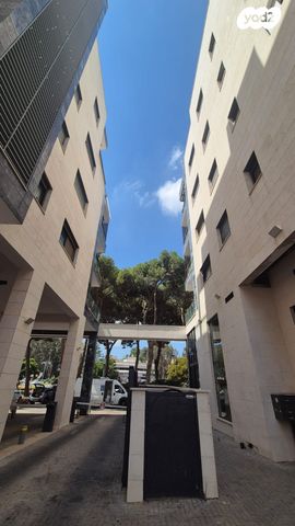 דירה, האורנים, פרדס חנה כרכור