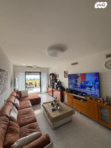 דירה, הנשיאים, רמת אשכול, מגדל העמק