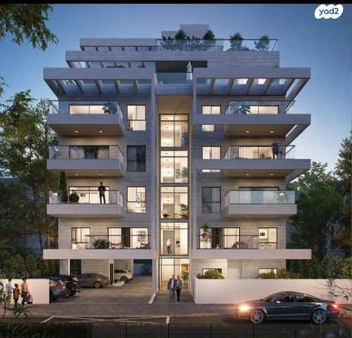 גג/ פנטהאוז, שדרות כצנלסון, מרכז העיר, קרית אתא