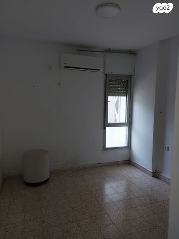 דירה, זלמן שז"ר, קרית ים  א', קרית ים