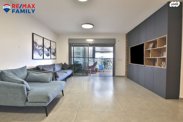 גג/ פנטהאוז, אהוד מנור 7, נאות אפק, אפקה, קרית ביאליק