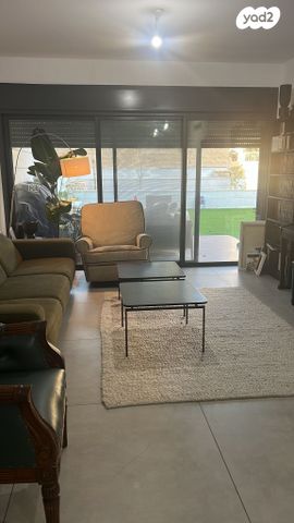 דירה, קהילת ורשה, הדר יוסף, תל אביב יפו