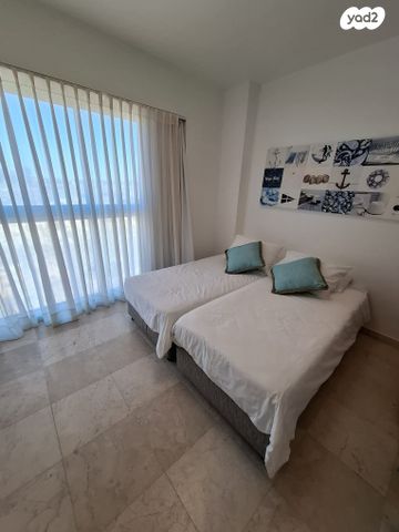 דירה, השונית, מרינה, הרצליה