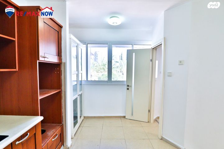 דירה, הסמדר 23, קרית כרמים, ראשון לציון