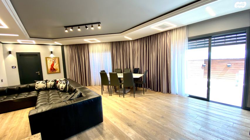 גג/ פנטהאוז, נאות שקמה, ראשון לציון