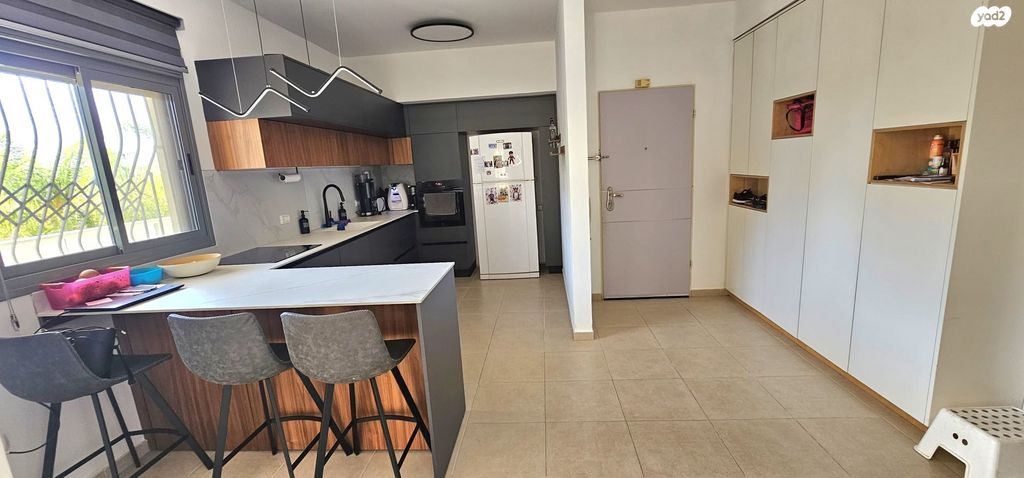 דירה, מגדיאל, הוד השרון