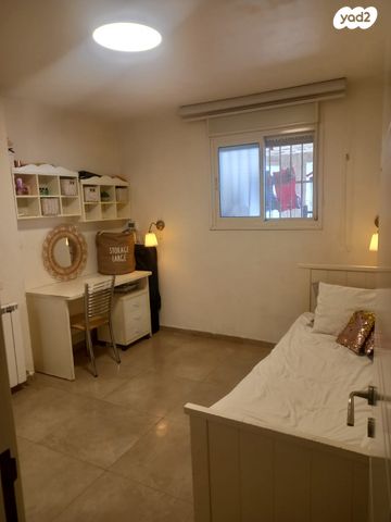 דירה, לואי ליפסקי, רמות, ירושלים