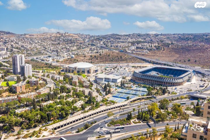 דירה, אברהם פררה, הולילנד, ירושלים