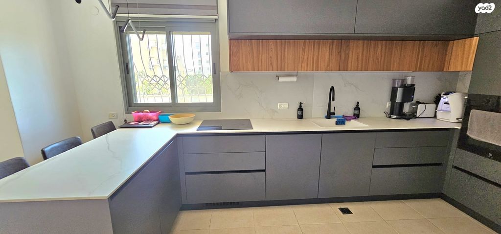 דירה, מגדיאל, הוד השרון