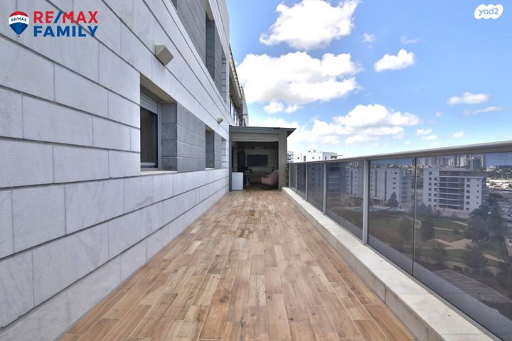 גג/ פנטהאוז, אהוד מנור 7, נאות אפק, אפקה, קרית ביאליק