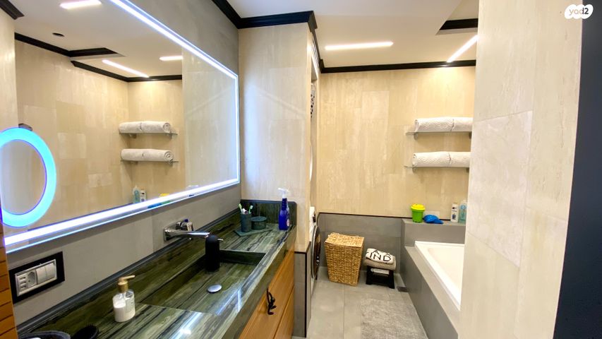 גג/ פנטהאוז, נאות שקמה, ראשון לציון