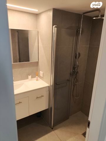 דירה, הגבול רוטשילד, בת ים