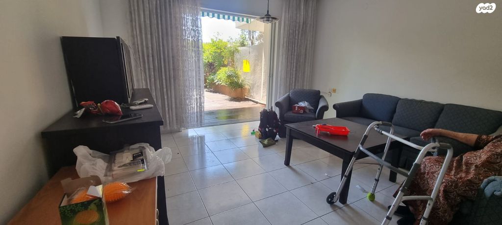 דירת גן, בר כוכבא, הרצליה