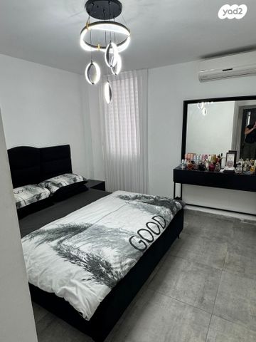 דירה, מחרוזת 18, יפו ד', גבעת התמרים, תל אביב יפו