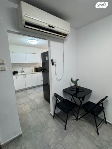 דירה, מחרוזת 18, יפו ד', גבעת התמרים, תל אביב יפו