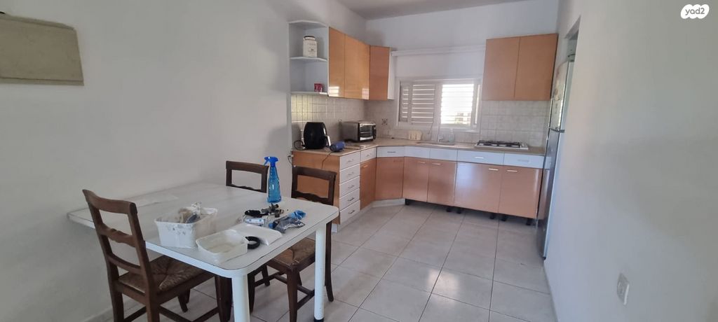 דירת גן, בר כוכבא, הרצליה