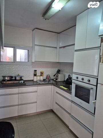 שדרות ירושלים 