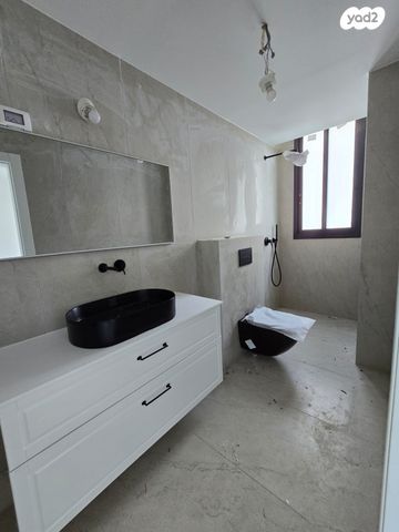 דירה, קרית ויצמן, רעננה