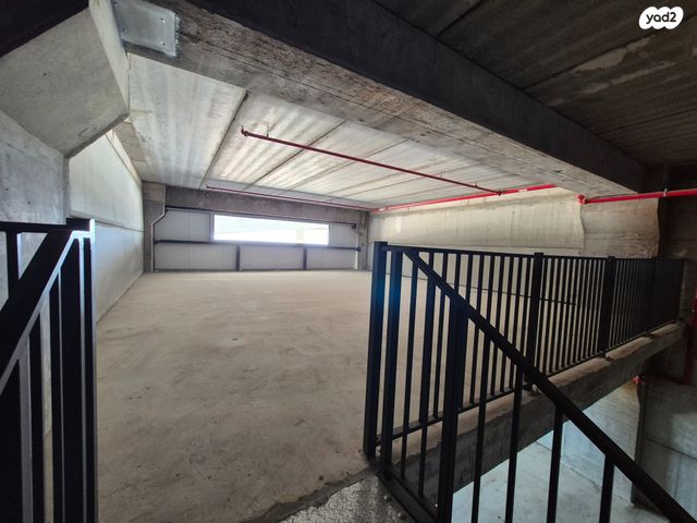 מבני תעשיה, בן ציון גליס, פארק עסקים ירקון / אזור תעשיה סגולה, פתח תקווה