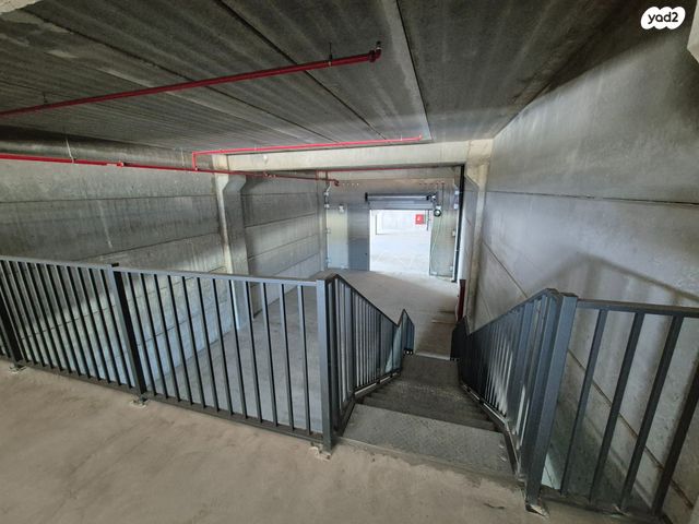 בן ציון גליס 