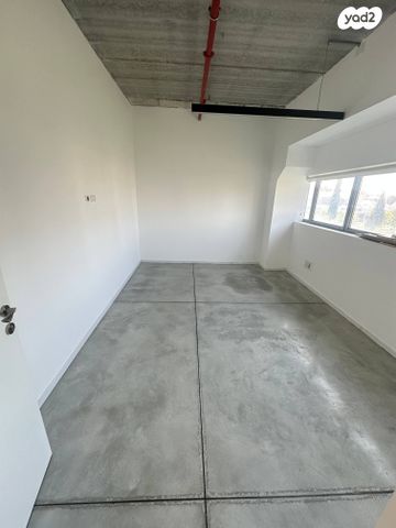 משרדים, מרכז עינב, מודיעין מכבים רעות