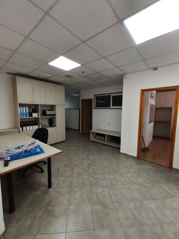 משרדים, המסילה, נשר