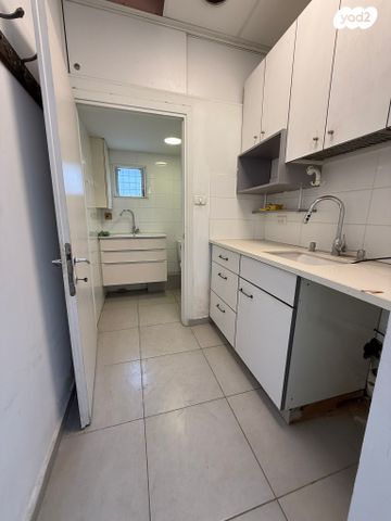 חנויות/ שטח מסחרי, אזור תעשיה הישן, כפר סבא