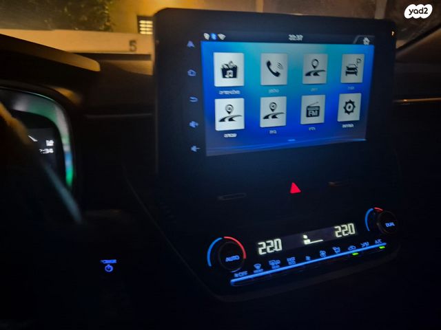 טויוטה קורולה