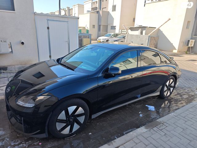 יונדאי איוניק 6