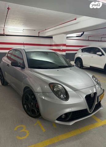 מודעת רכב אלפא רומיאו מיטו
