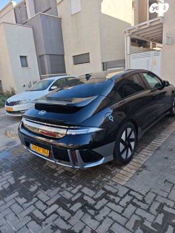 יונדאי איוניק 6