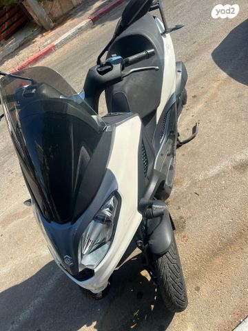 פיאג'ו MP3 300 HPE